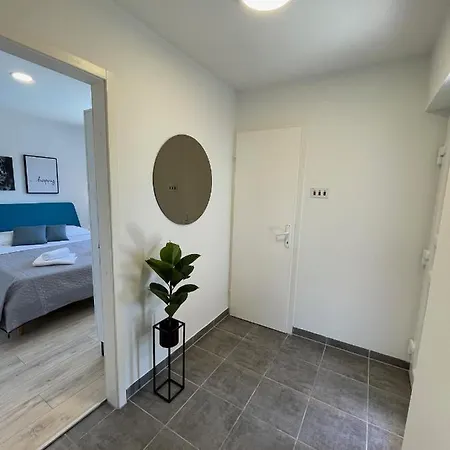 Nona Apartment