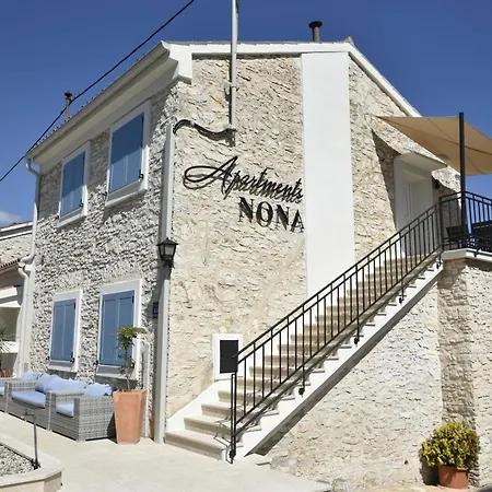 Nona Apartment *