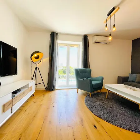 Nona Apartment